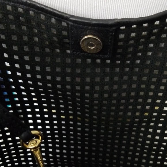 Michael Kors perforated bag - Picture 4 of 8